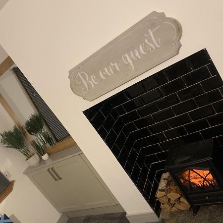 Cosy Cottage In Redcar - Workstays Uk Wilton  ภายนอก รูปภาพ