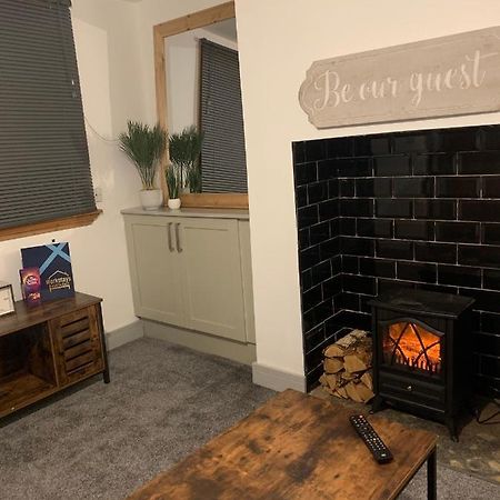 Cosy Cottage In Redcar - Workstays Uk Wilton  ภายนอก รูปภาพ