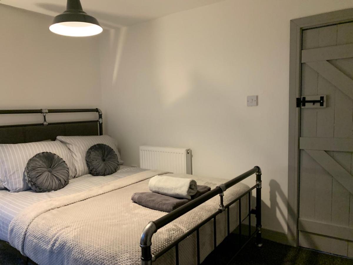 Cosy Cottage In Redcar - Workstays Uk Wilton  ภายนอก รูปภาพ